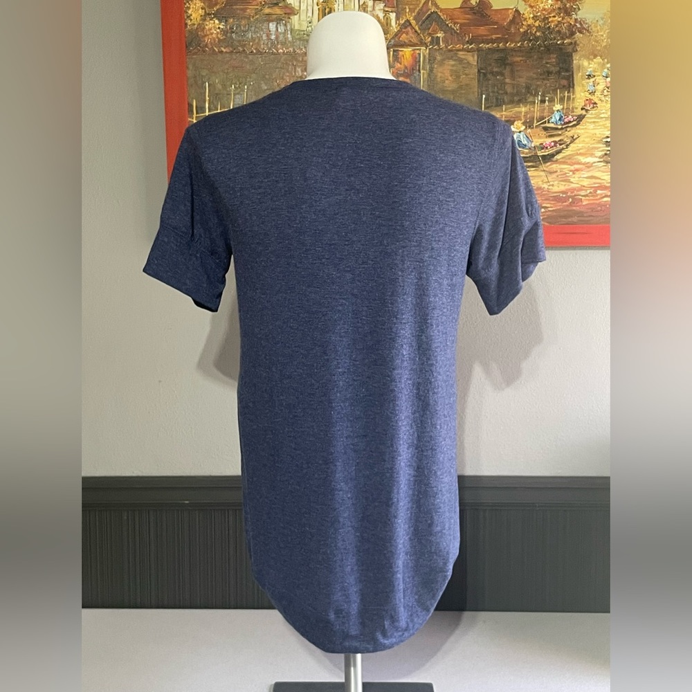 OURS Top SZ - M - Picture 3 of 5